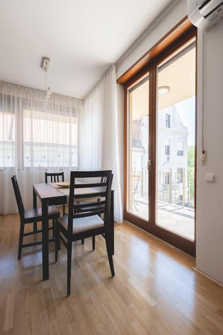 Bright Downtown Balcony Retreat Διαμέρισμα Βουδαπέστη Εξωτερικό φωτογραφία