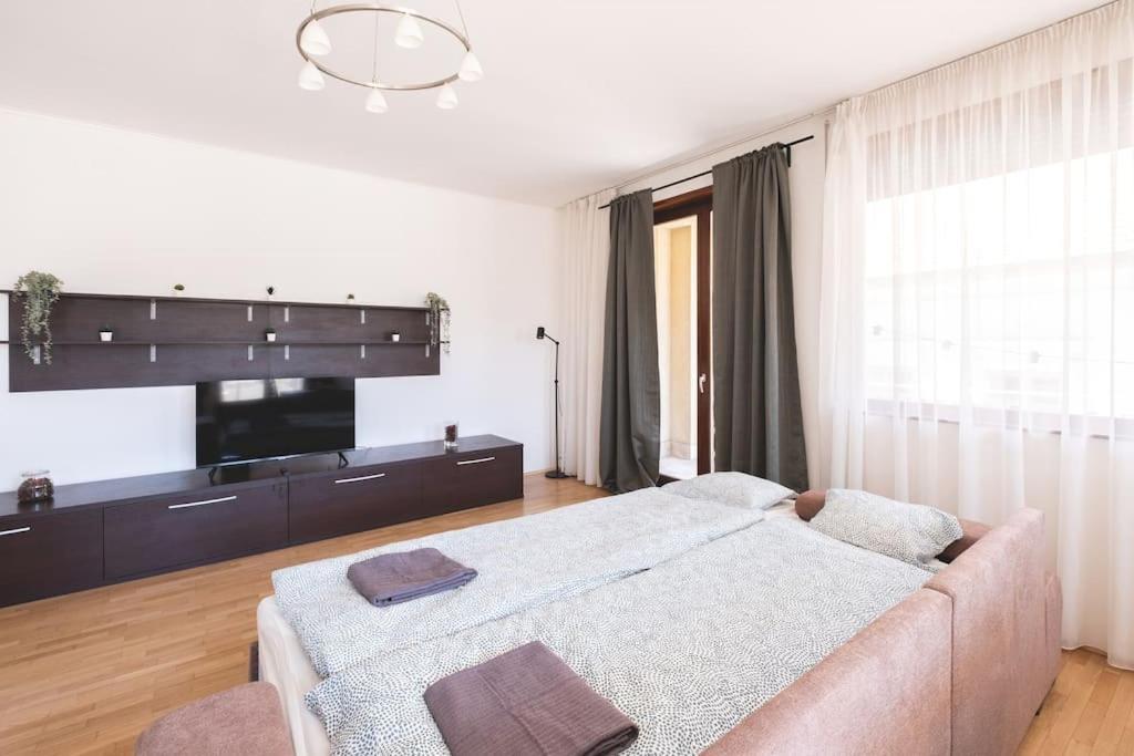 Bright Downtown Balcony Retreat Διαμέρισμα Βουδαπέστη Εξωτερικό φωτογραφία