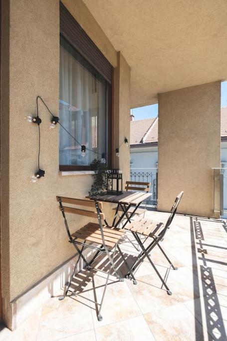 Bright Downtown Balcony Retreat Διαμέρισμα Βουδαπέστη Εξωτερικό φωτογραφία