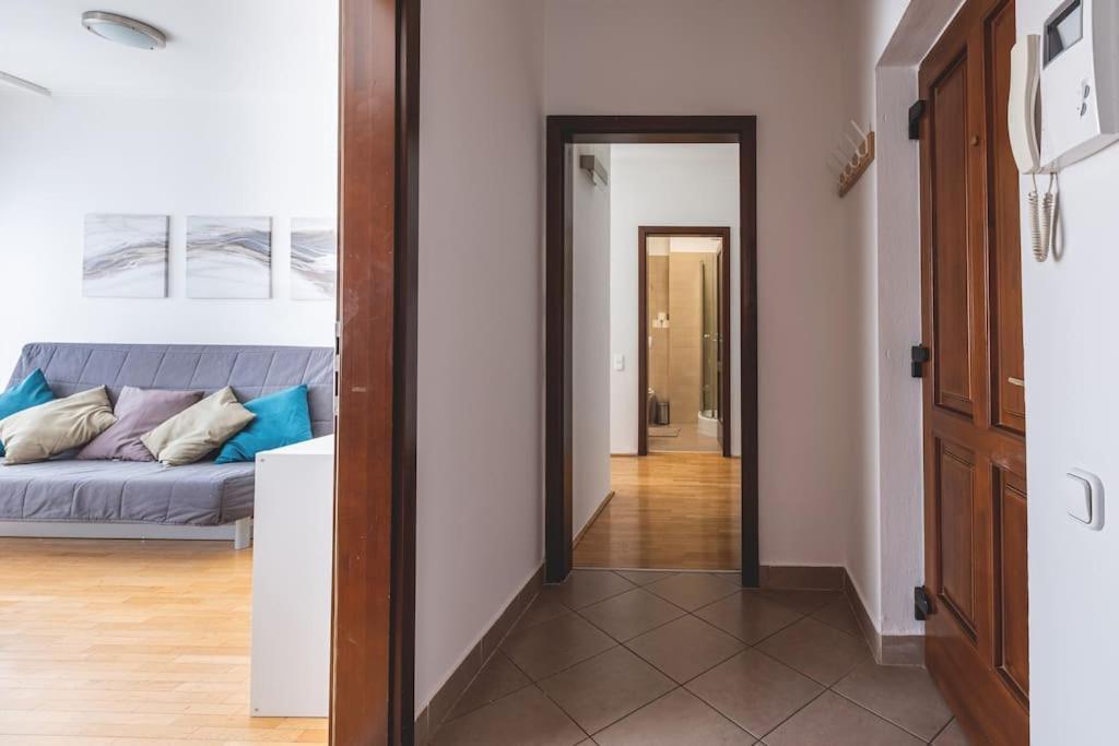 Bright Downtown Balcony Retreat Διαμέρισμα Βουδαπέστη Εξωτερικό φωτογραφία
